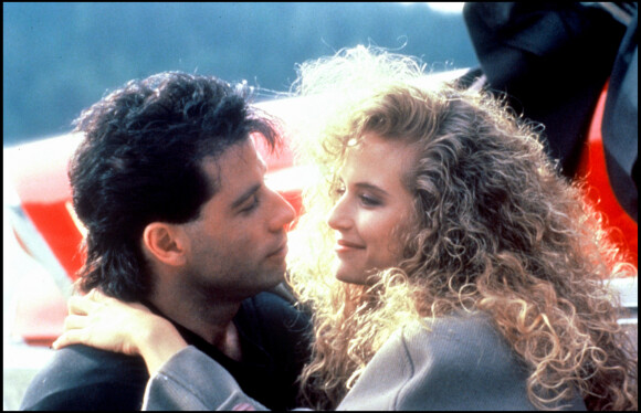Kelly Preston et John Travolta dans le film "Les Experts" en 1989.