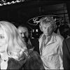 Johnny Hallyday et Catherine Deneuve en soirée à Paris le 6 novembre 1980.