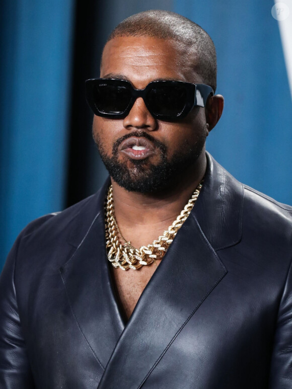 Info du 4 juillet 2020 - Kanye West annonce sa candidature à l'élection présidentielle américaine sur Twitter Kanye West - People à la soirée "Vanity Fair Oscar Party" après la 92ème cérémonie des Oscars 2020 au Wallis Annenberg Center for the Performing Arts à Los Angeles, le 9 février 2020.