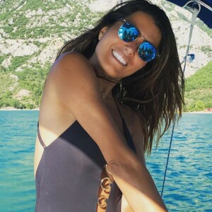 Karine Ferri en vacances dans le sud de la France, le 2 juillet 2020, sur Instagram