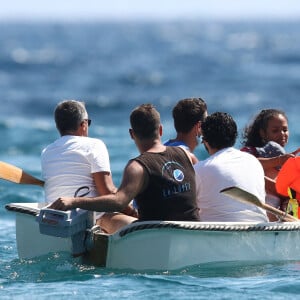 Matt Pokora et sa compagne Christina Milian et leur fils Isaiah sont allés déjeuner avec des amis au restaurant de plage Le Layet au Lavandou le 20 juillet 2020.