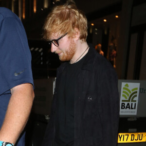 Exclusif - Ed Sheeran et sa femme Cherry Seaborn à la sortie du restaurant japonnais "The Araki" à Londres, Royaume Uni, le 6 août 2019.