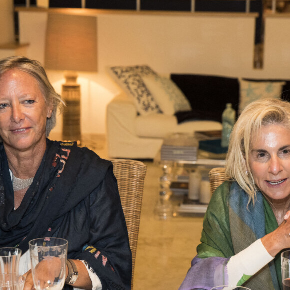 Dîner chez la famille Vranken après le spectacle - Jamie McCourt, Ambassadrice des États-Unis en France et à Monaco, Sophie Cluzel, Secrétaire d'État chargée des Personnes handicapées Spectacle "Inconnu À Cette Adresse" de K.Taylor, mise en scène par D.de Malherbe M.Boujenah et C.Berling reprennent ce spectacle de lecture théâtralisée des dix-neuf lettres du chef d'oeuvre de Kressmann Taylor. © Cyril Bruneau / Festival de Ramatuelle / Bestimage