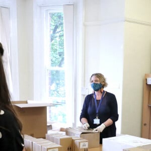 Kate Middleton, duchesse de Cambridge, visite le site de la fondation Baby Basics UK & Sheffield à Sheffield. Le 4 août 2020.