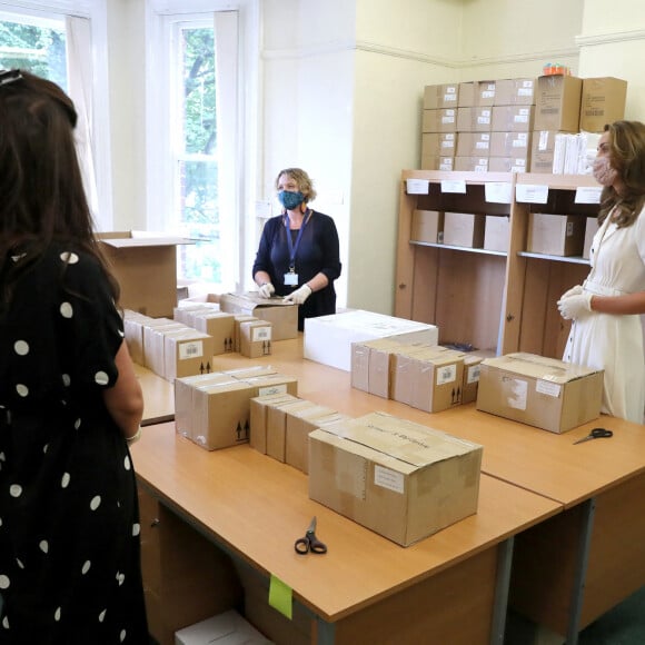 Kate Middleton, duchesse de Cambridge, visite le site de la fondation Baby Basics UK & Sheffield à Sheffield. Le 4 août 2020.