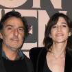 Charlotte Gainsbourg : Retrouvailles avec Yvan Attal et leur fils Ben à Paris