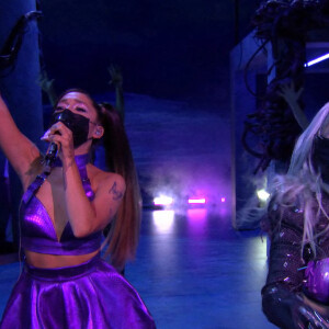 Lady Gaga et Ariana Grande - Cérémonie des MTV Video Music Awards, le 30 août 2020, à New York.