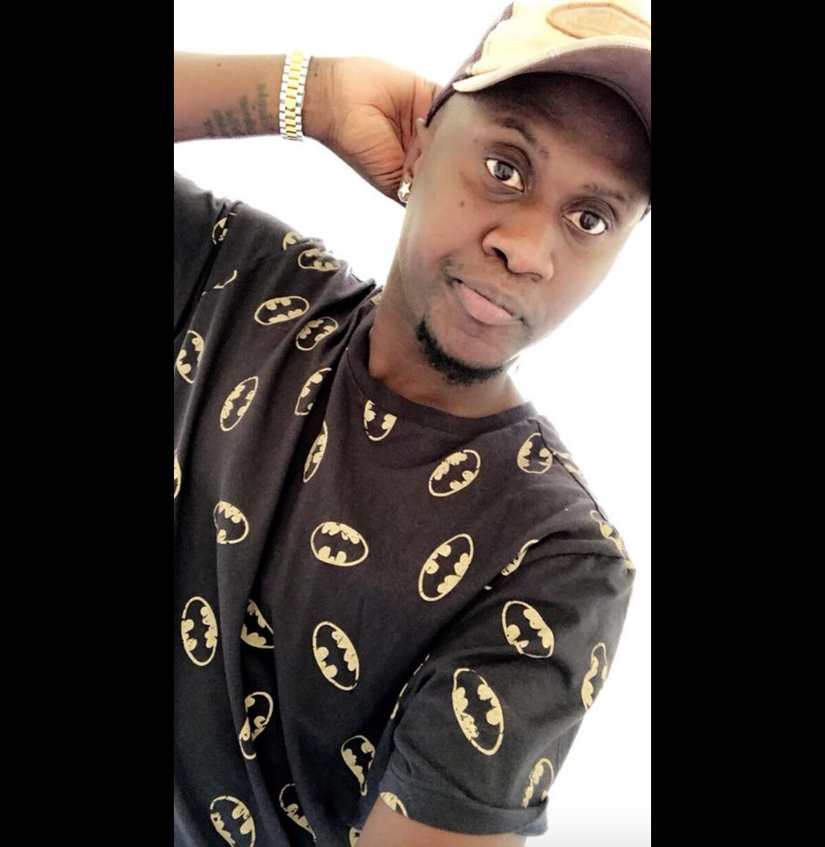 Photo John Felagha sur Facebook. Le 2 mai 2018. Purepeople