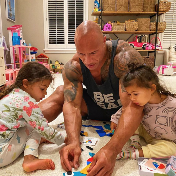 Dwayne Johnson et ses deux filles, Jasmine et Tiana. Juillet 2020.