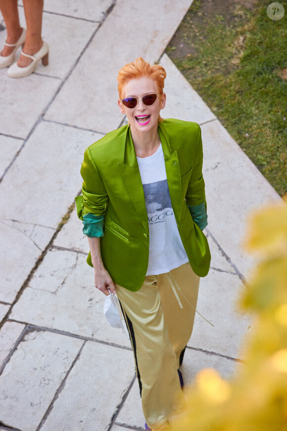 Tilda Swinton à son arrivée à l'hôtel Excelsior lors de la 77ème édition du Festival international du film de Venise, la Mostra. Le 3 septembre 2020