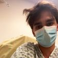 Alain-Fabien Delon a révélé sur Instagram qu'il a été hospitalisé pour un pneumothorax.