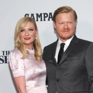 Jesse Plemons et sa fiancée Kirsten Dunst à la première de "The Irishman" lors du 57e Festival du Film de New York.