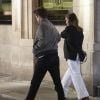 Matt Smith et Emilia Clarke quittent le restaurant Bob Bob Ricard dans le quartier de Soho. Londres, le 12 septembre 2020.