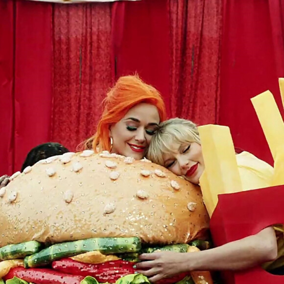 Taylor Swift et Katy Perry se rabibochent et tournent ensemble dans le nouveau clip de Taylor Swift "You Need to Calm Down".