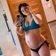 Colee, Garcia pose enceinte sur Instagram, août 2020.