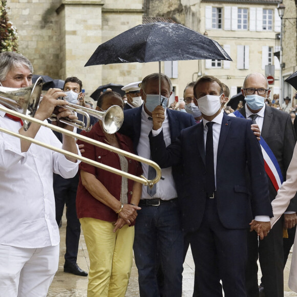 Visite de l'Hôtel de Polignac, à l'occasion des journées européennes du patrimoine et de la troisième édition du Loto du Patrimoine. Emmanuel Macron, Président de la République, et son épouse Brigitte Macron - Condom, le 18 Septembre 2020. © Sébastien Ortola / Pool / Bestimage