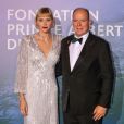 Le prince Albert II de Monaco, la princesse Charlène lors du photocall du gala "Monte-Carlo Gala for Planetary Health" organisé par la Fondation Prince Albert II de Monaco le 24 septembre 2020. © Jean-Charles Vinaj / Pool Monaco / Bestimage