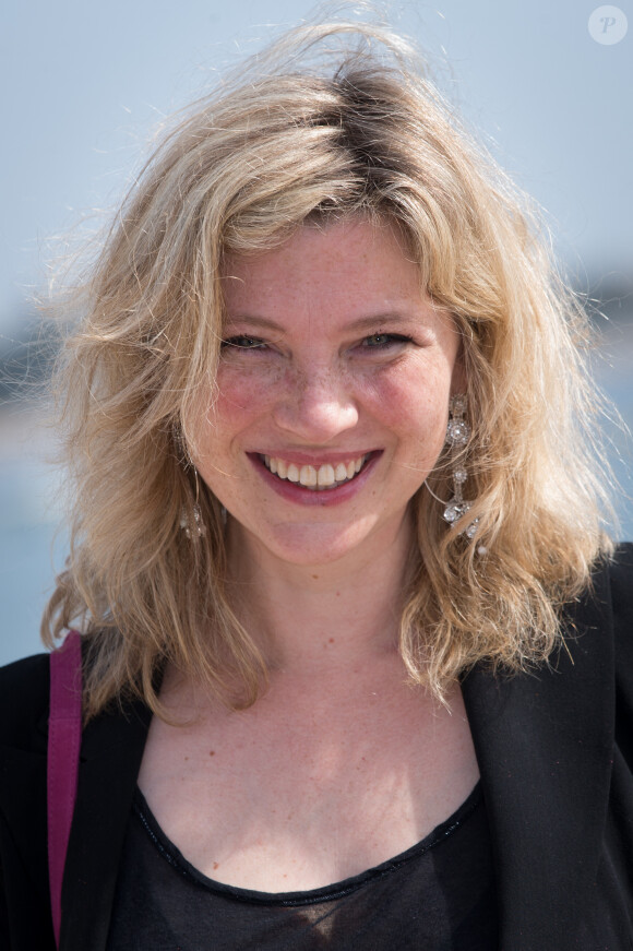 Cécile Bois - Photocall du film "Candice Renoir" au Miptv de Cannes le 7 avril 2014 