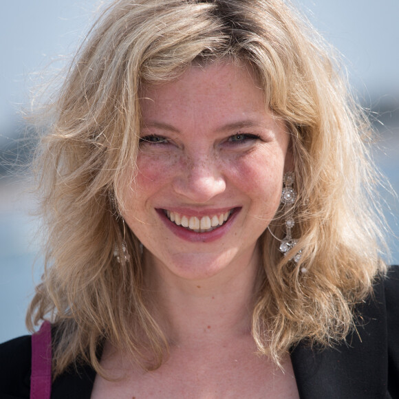 Cécile Bois - Photocall du film "Candice Renoir" au Miptv de Cannes le 7 avril 2014 
