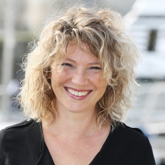 Cécile Bois - Photocall du téléfilm "Meurtre à Sarlat" lors de la 19e édition du Festival de la Fiction TV de la Rochelle, France. © Patrick Bernard/Bestimage