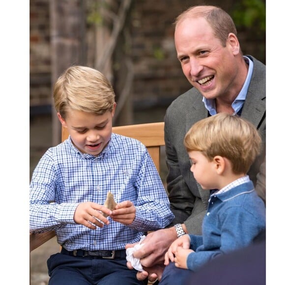 Kate Middleton, le prince William et leurs enfants, George, Charlotte et Louis, assistent à une projection privée du film "A Life On Our Planet", du journaliste et scientifique David Attenborough. Photos dévoilées par le palais de Kensington sur Instagram, le 26 septembre 2020.