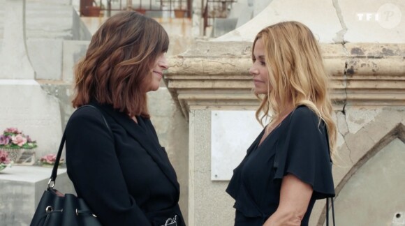 Anne Caillon et Ingrid Chauvin dans la série "Demain nous appartient", diffusée sur TF1.