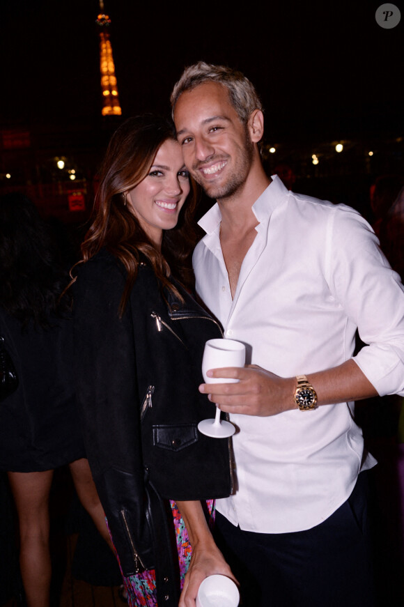 Exclusif - Prix Spécial - Iris Mittenaere (Miss France et Miss Univers 2016) et son compagnon Diego El Glaoui - Maëva Coucke fête son 26ème anniversaire sur la péniche "Pastel" avec ses amis à Paris le 27 juin 2020. © Rachid Bellak/Bestimage 
