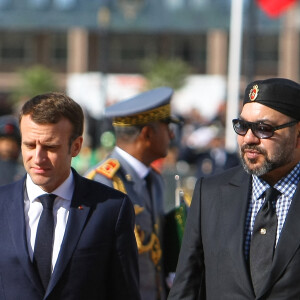 Le président de la République française Emmanuel Macron et le roi Mohammed VI du Maroc arrivent pour l'inauguration de la ligne à grande vitesse Tanger-Casablanca à la gare de Tanger-Ville à Tanger, Maroc, le 15 novembre 2018. © Marwane Sobai/Bestimage