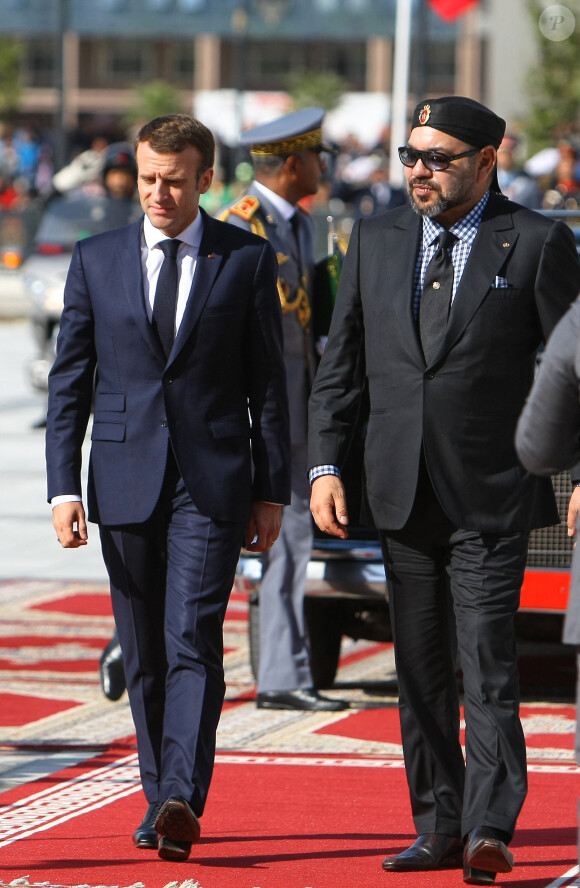 Le président de la République française Emmanuel Macron et le roi Mohammed VI du Maroc arrivent pour l'inauguration de la ligne à grande vitesse Tanger-Casablanca à la gare de Tanger-Ville à Tanger, Maroc, le 15 novembre 2018. © Marwane Sobai/Bestimage
