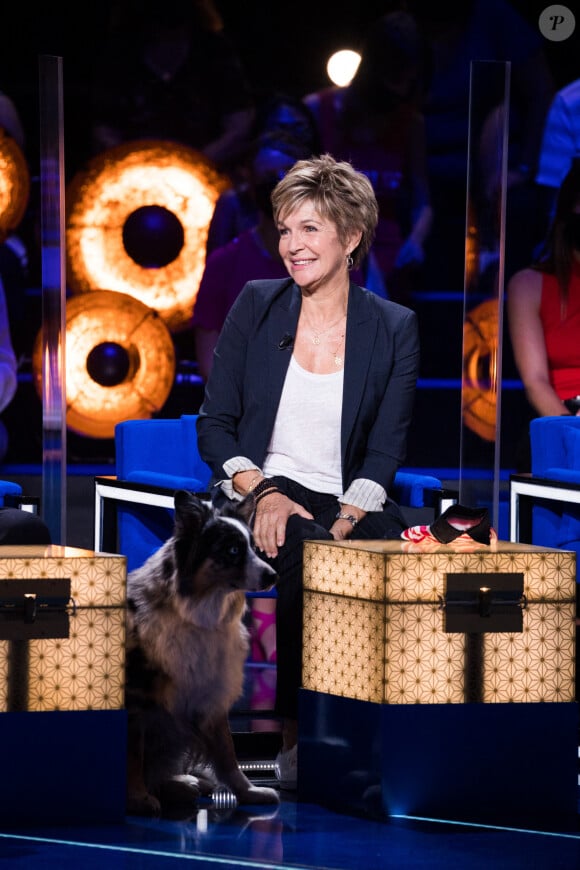 Exclusif - Véronique Jannot - Enregistrement de l'émission "La boîte à Secrets 5" à Paris, qui sera diffusée le 9 octobre sur France 3. Le 21 septembre 2020 © Tiziano Da Silva / Bestimage 