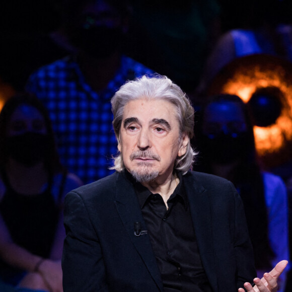 Exclusif - No Web - Faustine Bollaert, Serge Lama - Enregistrement de l'émission "La boîte à Secrets 5" à Paris, qui sera diffusée le 9 octobre sur France 3. Le 21 septembre 2020. © Tiziano Da Silva / Bestimage 