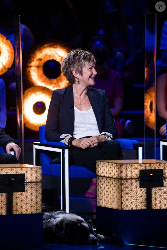 Exclusif - Véronique Jannot - Enregistrement de l'émission "La boîte à Secrets 5" à Paris, qui sera diffusée le 9 octobre sur France 3. Le 21 septembre 2020. © Tiziano Da Silva / Bestimage 