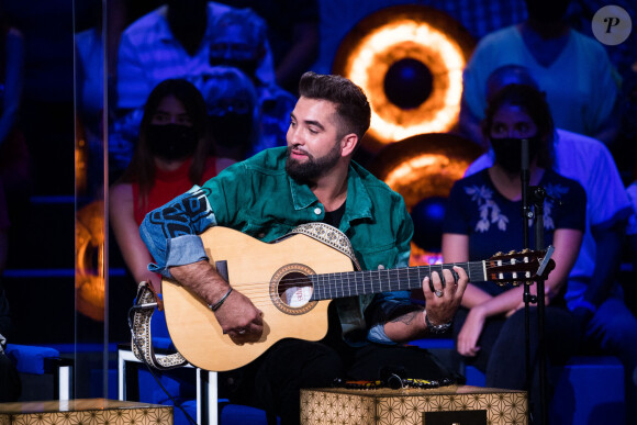 Exclusif - Kendji Girac - Enregistrement de l'émission "La boîte à Secrets 5" à Paris, qui sera diffusée le 9 octobre sur France 3. Le 21 septembre 2020  © Tiziano Da Silva / Bestimage 