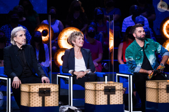 Exclusif - Serge Lama, Véronique Jannot, Kendji Girac - Enregistrement de l'émission "La boîte à Secrets 5" à Paris, qui sera diffusée le 9 octobre sur France 3. Le 21 septembre 2020  © Tiziano Da Silva / Bestimage 