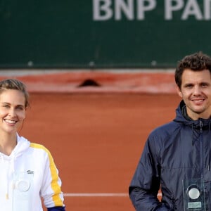 Ophélie Meunier et Pierre-Henri Mathieu ont remporté le tournoi de tennis du programme "Stars, Set et Match", dont la marque française "Hair rituel by Sisley" est le partenaire officiel, sur le court Simonne-Mathieu dans le cadre des Internationaux de Roland Garros à Paris. Le 7 Octobre 2020 © Dominique Jacovides / Bestimage