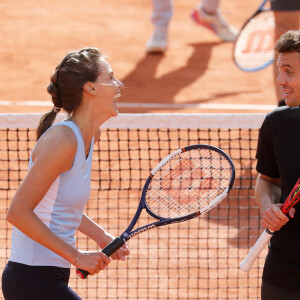 Ophélie Meunier et Pierre-Henri Mathieu ont remporté le tournoi de tennis du programme "Stars, Set et Match", dont la marque française "Hair rituel by Sisley" est le partenaire officiel, sur le court Simonne-Mathieu dans le cadre des Internationaux de Roland Garros à Paris. Le 7 Octobre 2020 © Dominique Jacovides / Bestimage