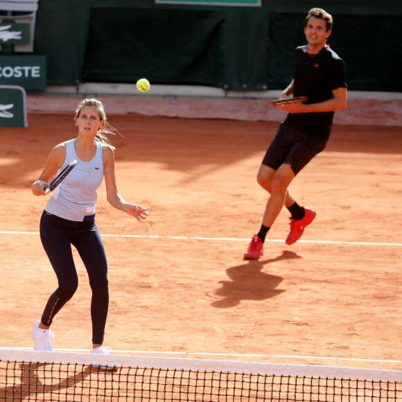 Ophélie Meunier et Pierre-Henri Mathieu ont remporté le tournoi de tennis du programme "Stars, Set et Match", dont la marque française "Hair rituel by Sisley" est le partenaire officiel, sur le court Simonne-Mathieu dans le cadre des Internationaux de Roland Garros à Paris. Le 7 Octobre 2020 © Dominique Jacovides / Bestimage