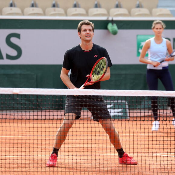 Ophélie Meunier et Pierre-Henri Mathieu ont remporté le tournoi de tennis du programme "Stars, Set et Match", dont la marque française "Hair rituel by Sisley" est le partenaire officiel, sur le court Simonne-Mathieu dans le cadre des Internationaux de Roland Garros à Paris. Le 7 Octobre 2020 © Dominique Jacovides / Bestimage