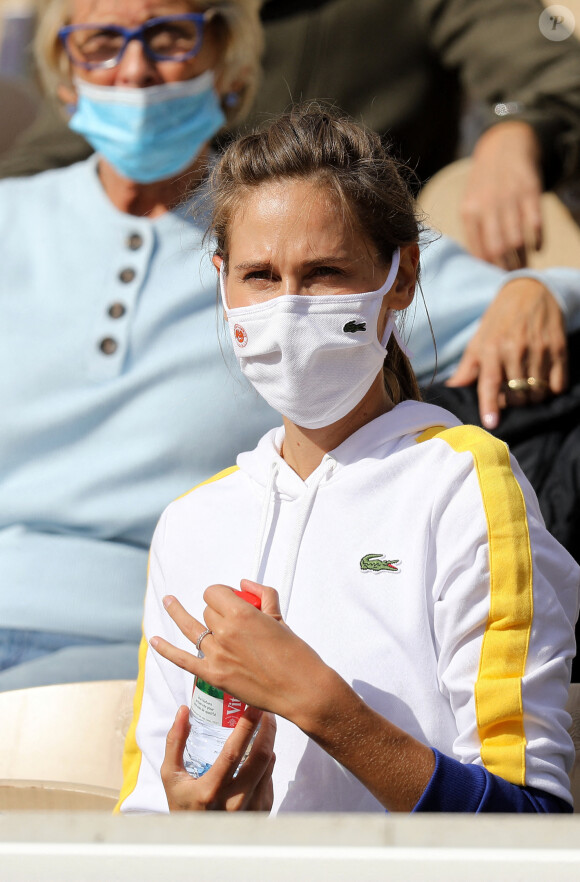 Ophélie Meunier et Pierre-Henri Mathieu ont remporté le tournoi de tennis du programme "Stars, Set et Match", dont la marque française "Hair rituel by Sisley" est le partenaire officiel, sur le court Simonne-Mathieu dans le cadre des Internationaux de Roland Garros à Paris. Le 7 Octobre 2020 © Dominique Jacovides / Bestimage