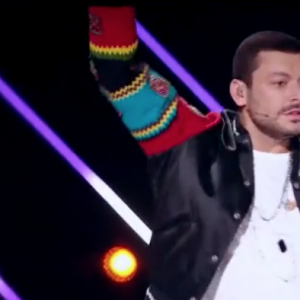 Kev Adams, dans l'émission "Mask Singer".