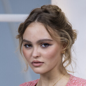 Lily Rose Depp - Photocall du défilé de mode prêt-à-porter printemps-été 2021 "Chanel" au Grand Palais à Paris. Le 6 octobre 2020 © Olivier Borde / Bestimage