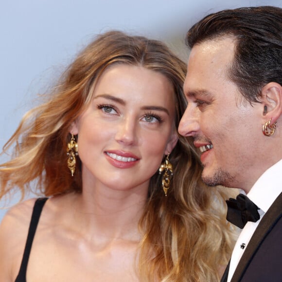 Amber Heard et son mari Johnny Depp - Première du film Black Mass (Strictly Criminal) lors du 72ème festival du film de Venise (la Mostra), le 4 septembre 2015.