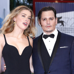 Amber Heard et son mari Johnny Depp - Première du film Black Mass (Strictly Criminal) lors du 72ème festival du film de Venise (la Mostra), le 4 septembre 2015.