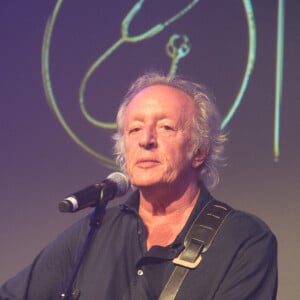 Didier Barbelivien - 3ème Gala caritatif des "Stéthos d'Or" qui récompensent les artistes qui contribuent au bien-être de tous, organisé par la Fondation pour la Recherche en Physiologie au George V à Paris, le 11 mars 2019. © Coadic Guirec/Bestimage 