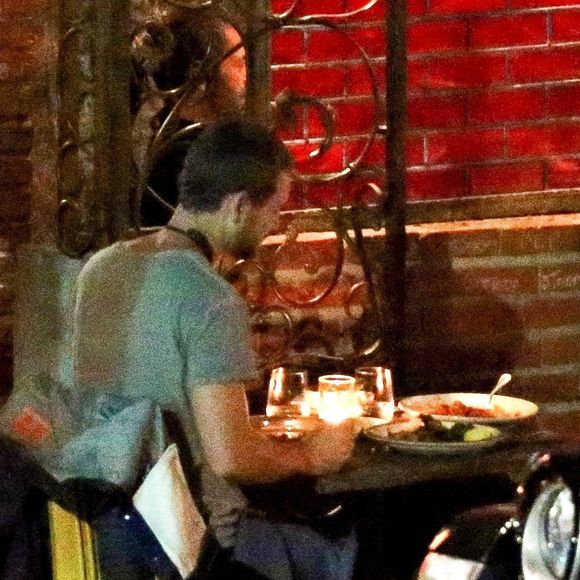 Exclusif - Rumer Willis et Nick Viall dînent en tête à tête à Los Angeles, le 30 septembre 2020.