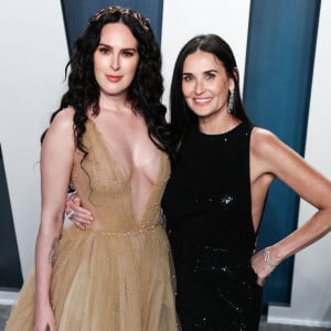 Rumer Willis, sa mère Demi Moore - People à la soirée "Vanity Fair Oscar Party" après la 92ème cérémonie des Oscars 2020 au Wallis Annenberg Center for the Performing Arts à Los Angeles, le 9 février 2020