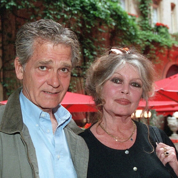 Bernard d'Ormale et Brigitte Bardot- Conférence de presse à l'hôtel Plaza. 