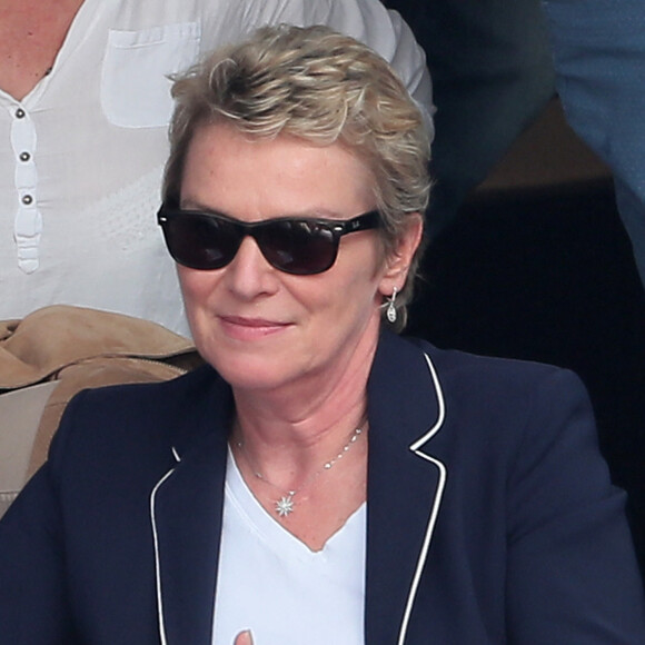 Elise Lucet - People dans les tribunes des Internationaux de France de Tennis de Roland Garros à Paris. Le 9 juin 2018. © Cyril Moreau / Bestimage