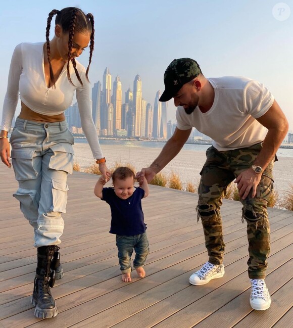 Nabilla, ancienne candidate de télé-réalité et heureuse maman du petit Milann (1 an), né de ses amours avec son mari Thomas Vergara.