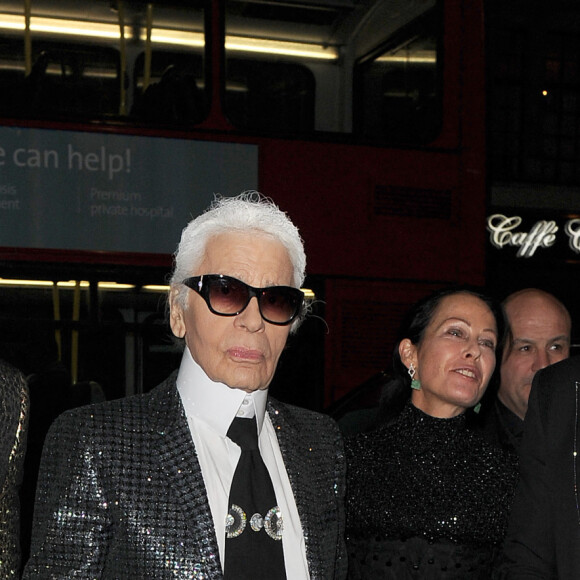 Baptiste Giabiconi, Karl Lagerfeld, Sebastien Jondeau - Arrivée des people au vernissage de l'exposition "Mademoiselle Privé" à la Galerie Saatchi à Londres, le 12 octobre 2015.